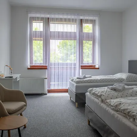 Hotel Radnice Dobrovice